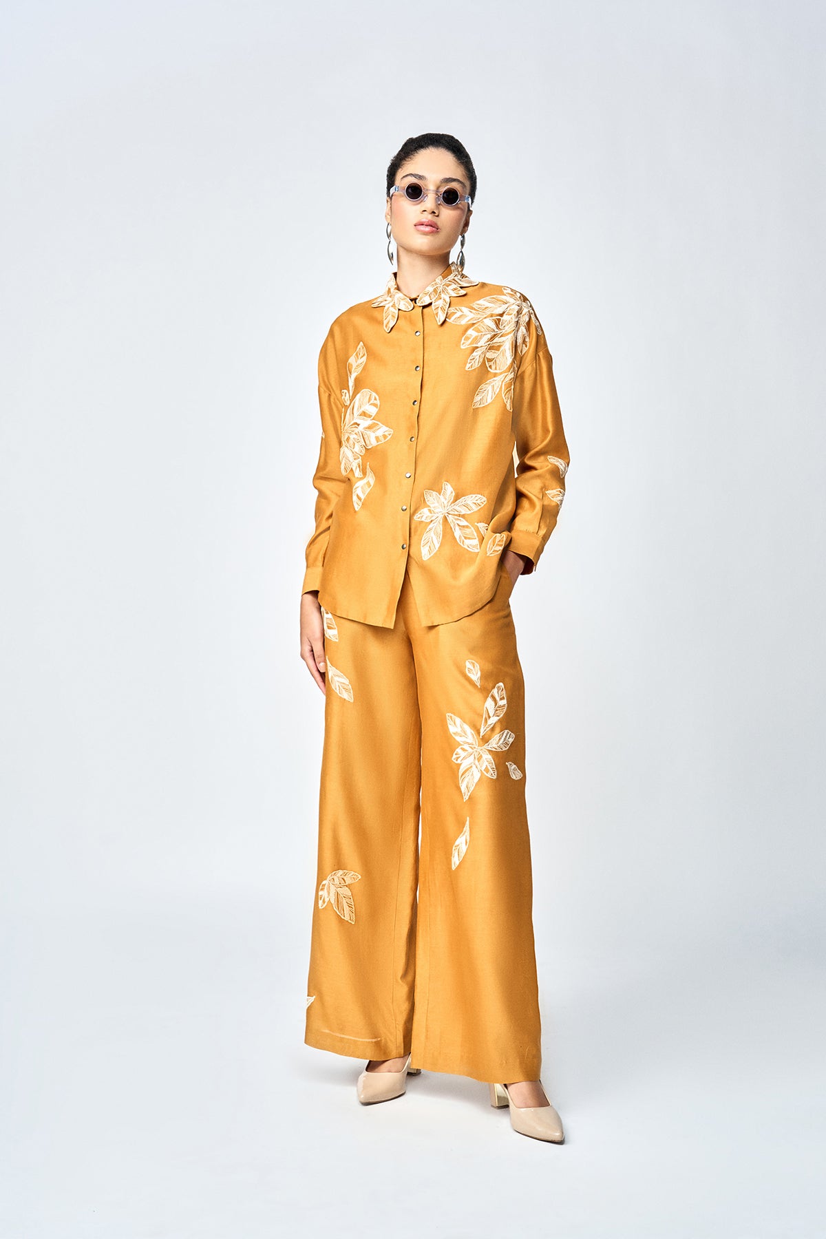 DELICATE LEAVES DROP SHOULDER ASYMETRIC SHIRT WITH FLARED PANTS