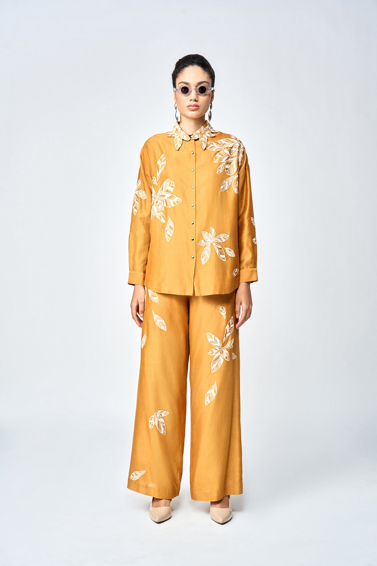 DELICATE LEAVES DROP SHOULDER ASYMETRIC SHIRT WITH FLARED PANTS