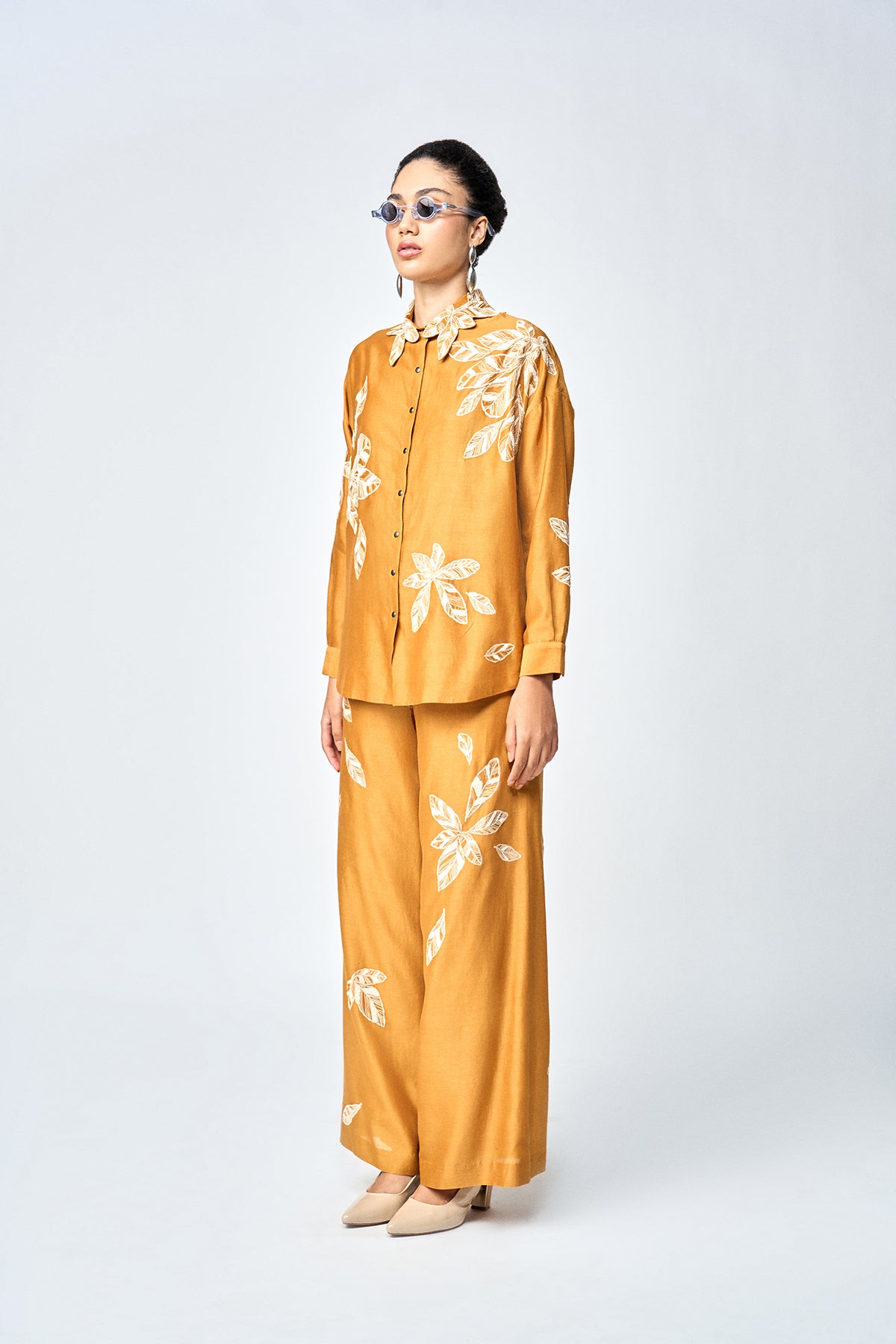 DELICATE LEAVES DROP SHOULDER ASYMETRIC SHIRT WITH FLARED PANTS