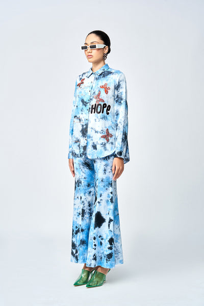 BUTTERFLY SCRIBBLE HIGH LOW SHIRT WITH BELL BOTTOM PANTS