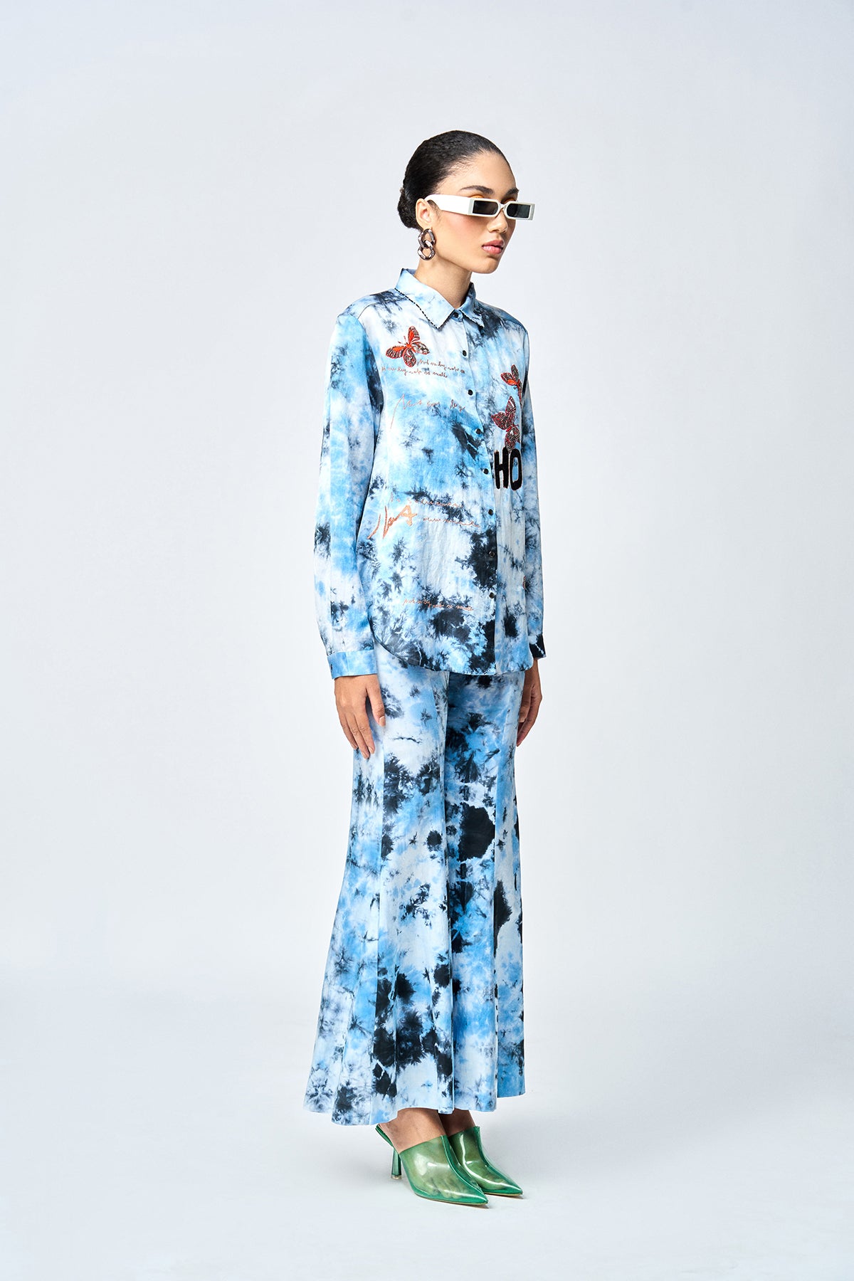 BUTTERFLY SCRIBBLE HIGH LOW SHIRT WITH BELL BOTTOM PANTS