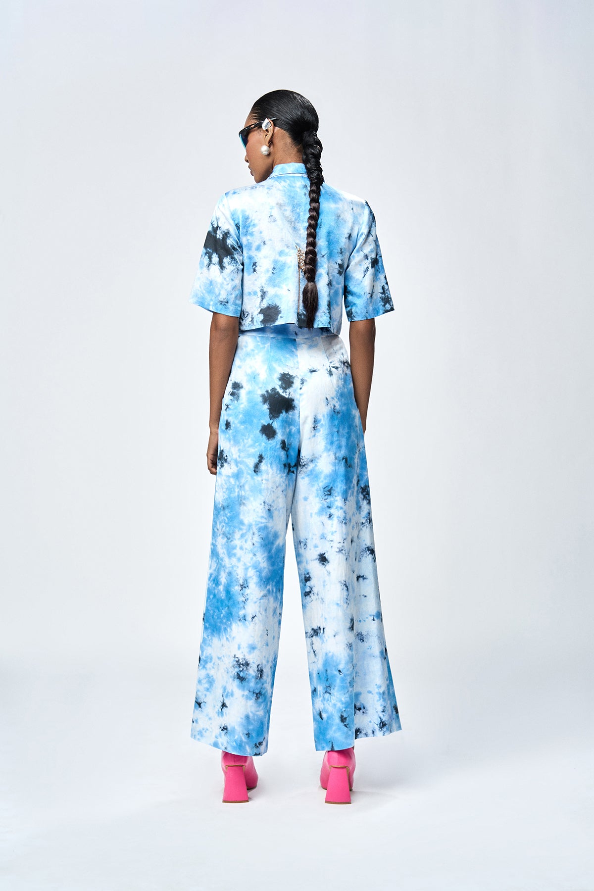 TALL TREE CROPPED SHIRT WITH FLARED PANTS