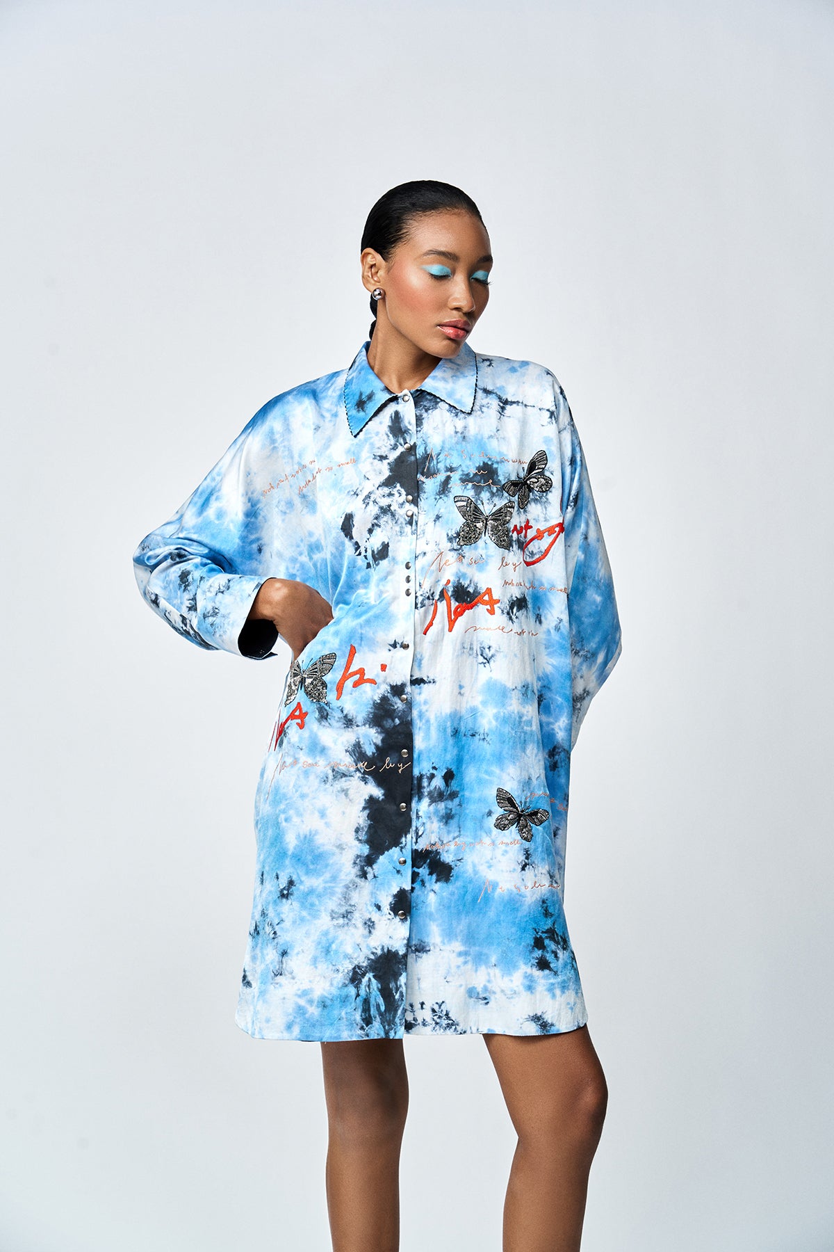 BUTTERFLY SCRIBBLE OVERSIZED SHIRT DRESS