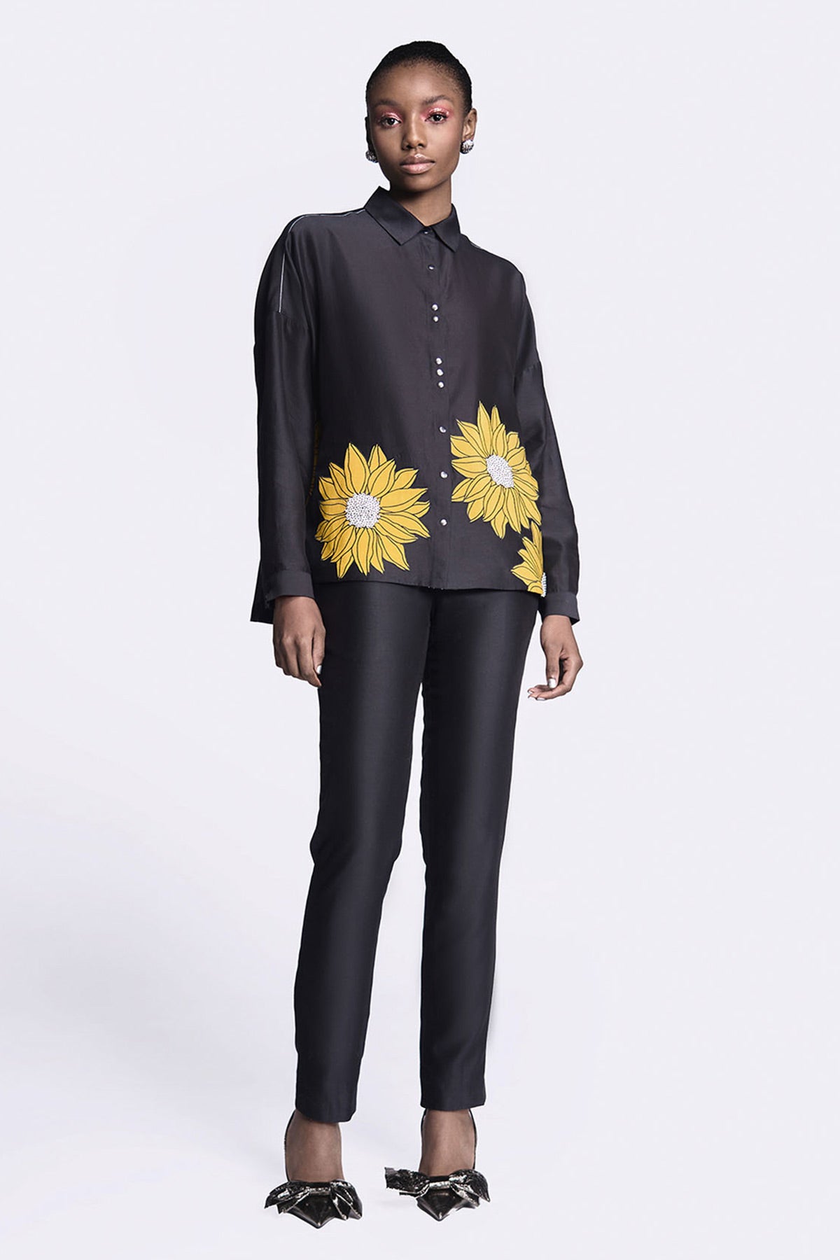 Sunflower Applique Boxy Shirt With Narrow Pants