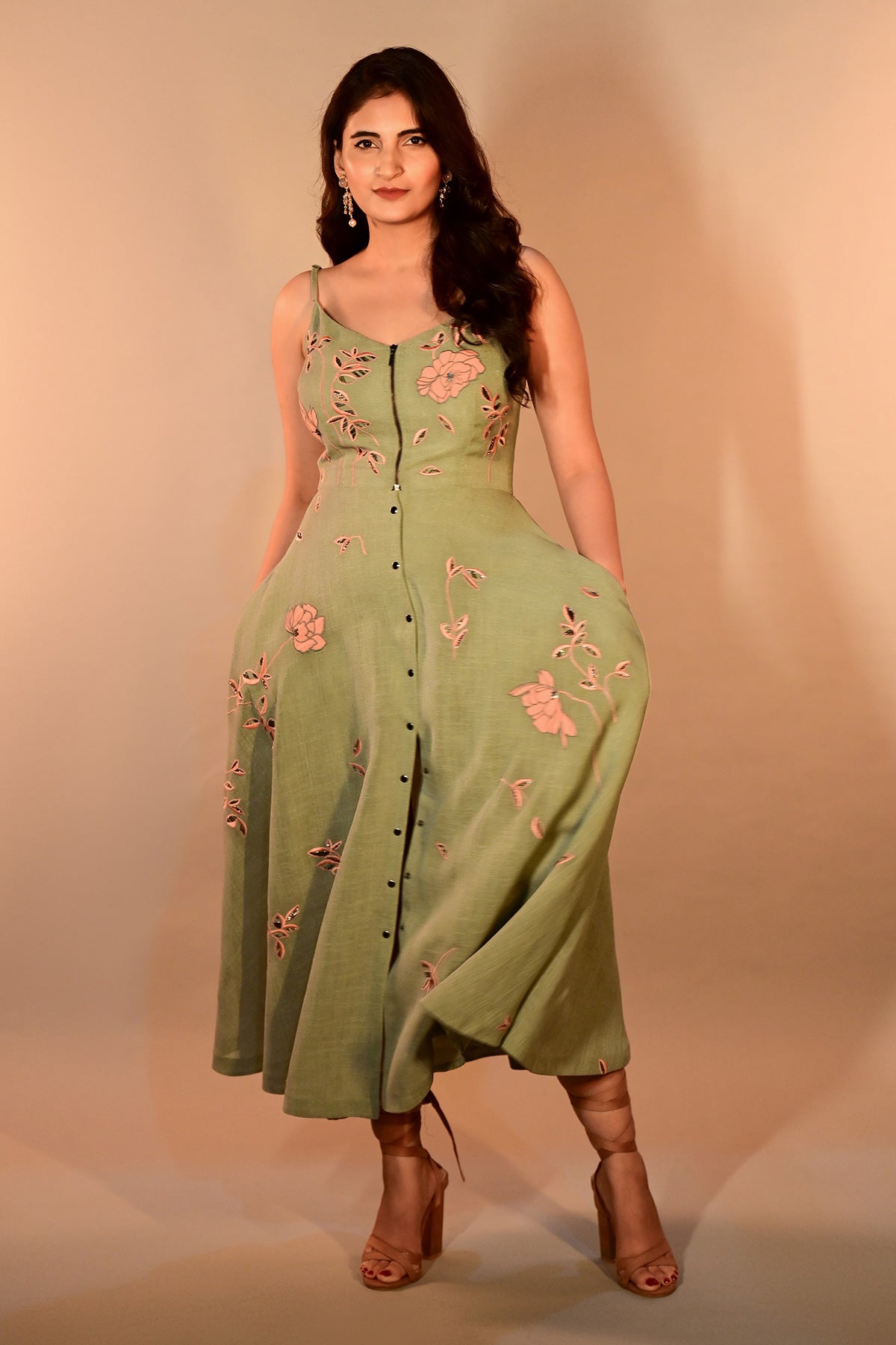 Shivani Raghuvanshi In Abstract Rose Spagetti Strap Midi Dress