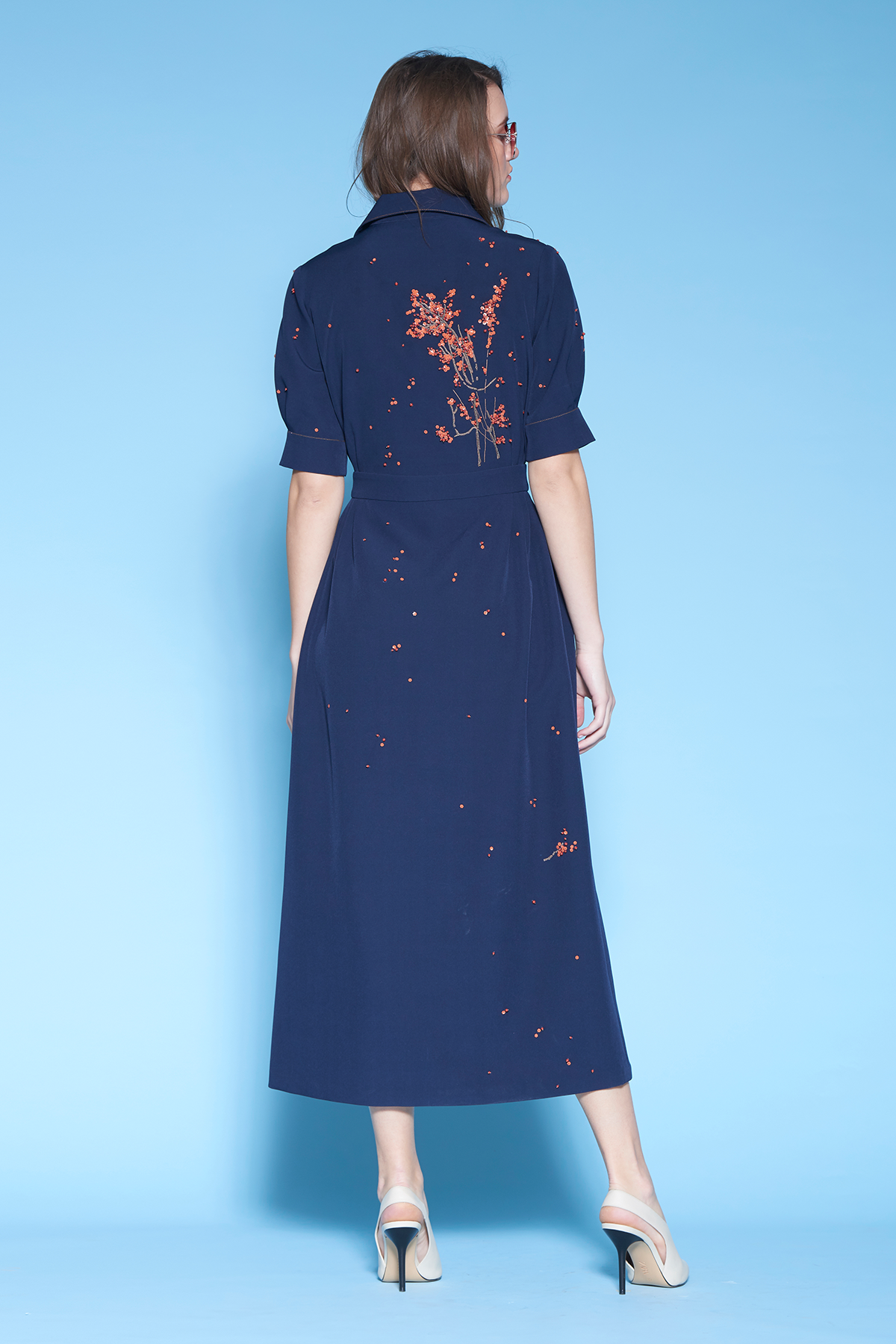 Abstract Flower And Branches Side Pleat Front Open Dress